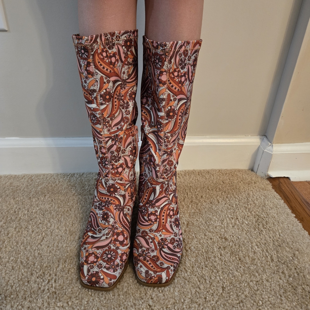 Paisley Patterned Women's Boots